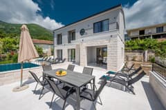 Вилла в Тиват №2435