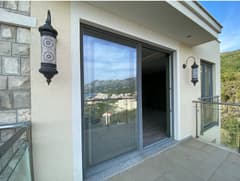 Трехкомнатная квартира в Бечичи № 2099