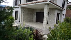 {"ru":"Вилла в Герцег-Нови №1716","en":null}