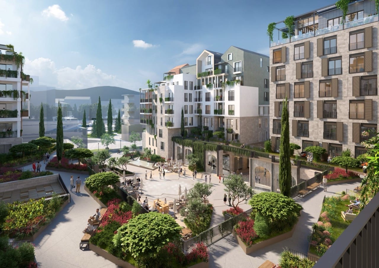 Savremeni stambeni kompleks u Porto Montenegru, Tivat: uređeno dvorište sa baštom i šetališnom zonom, Crna Gora