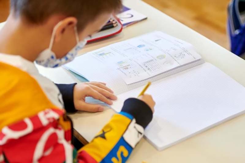 Dans les écoles du Monténégro, la durée des cours a été réduite