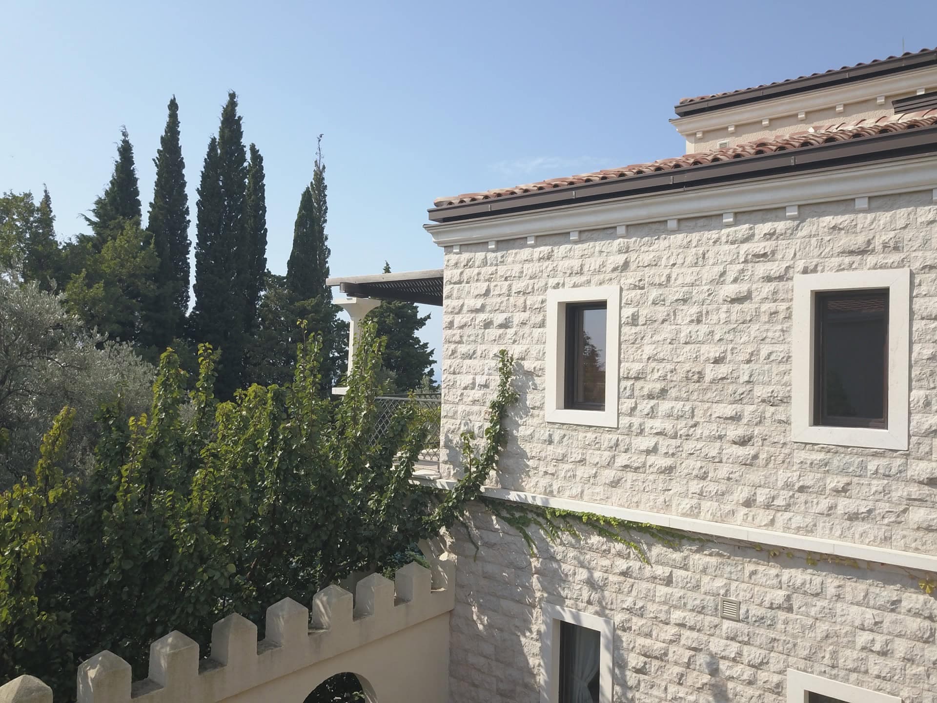 Vila u Reževićima br. 2247