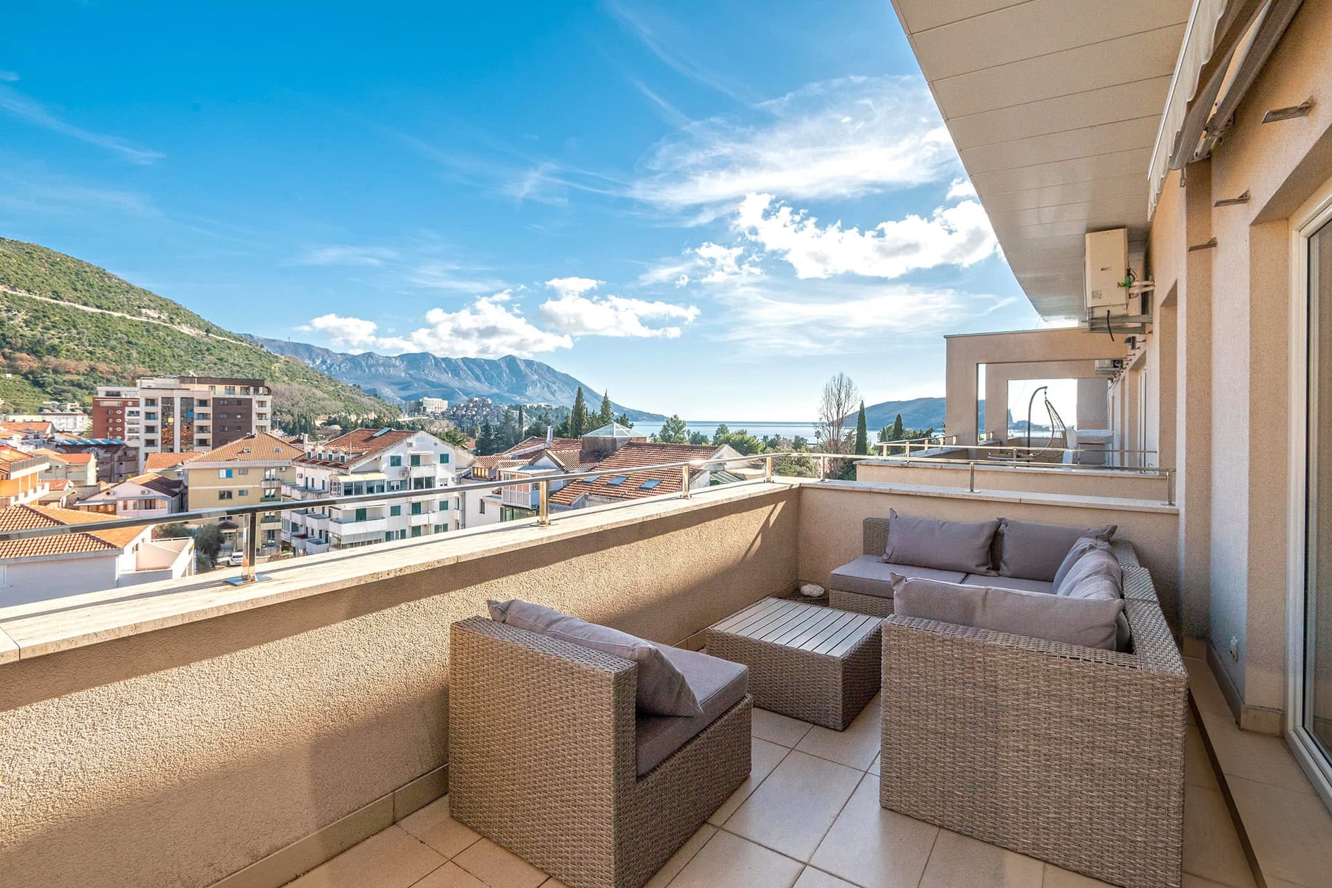 Квартира дуплекс в Будве №2105