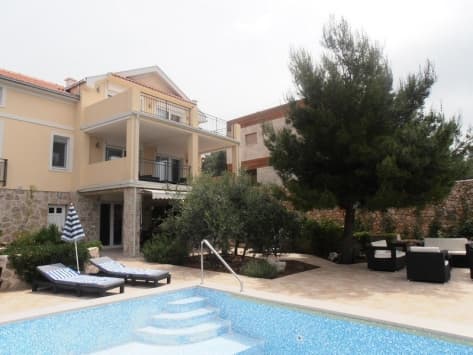 Вилла в Луштице №1564