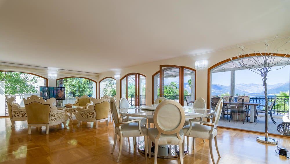 Прекрасная вилла №16