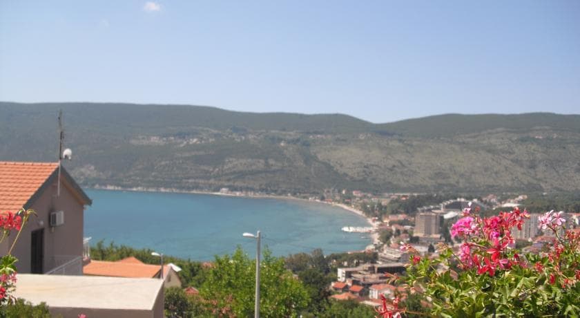 Дом в Герцег Нови №1280