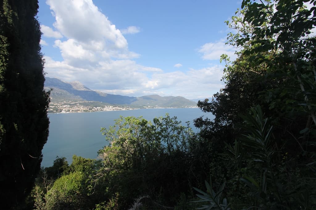 Участок в Нивице №1145