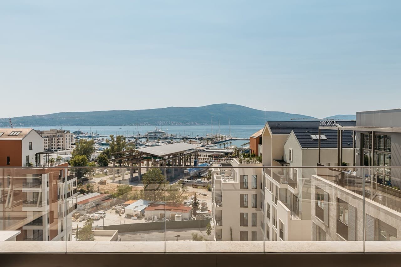 Квартира в Порто Монтенегро №3033