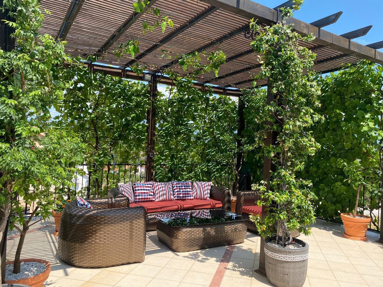 Balcon — Hôtels à Krašići