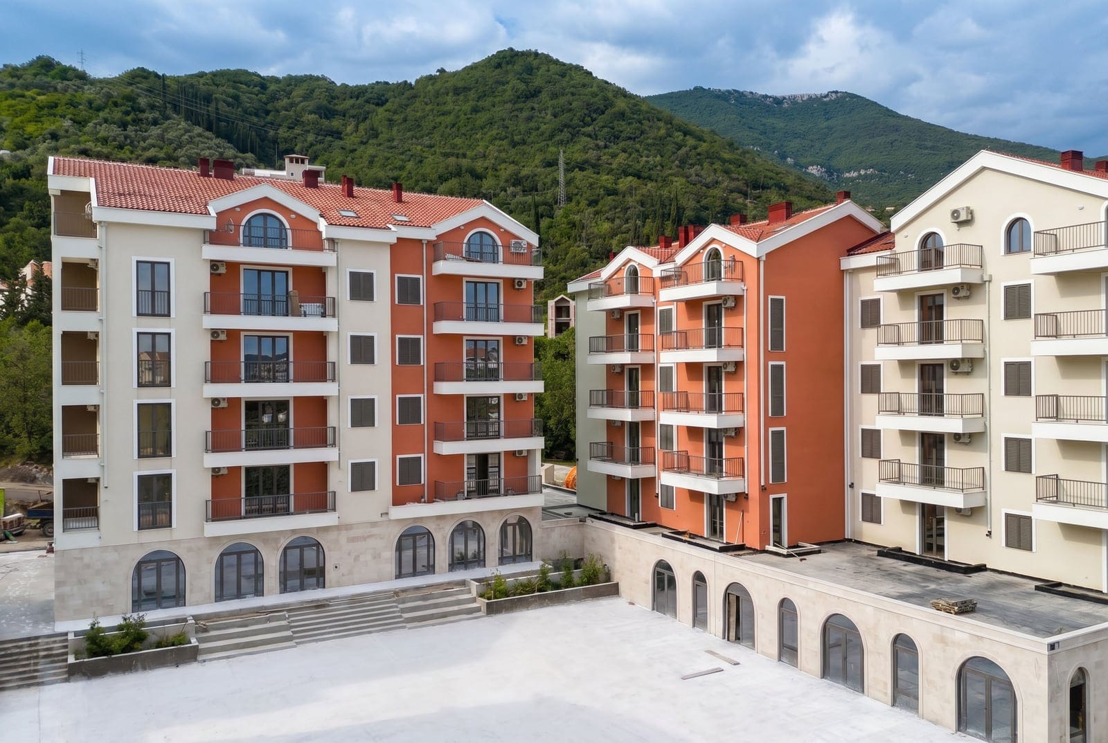 step_almathea_tivat_006.jpg