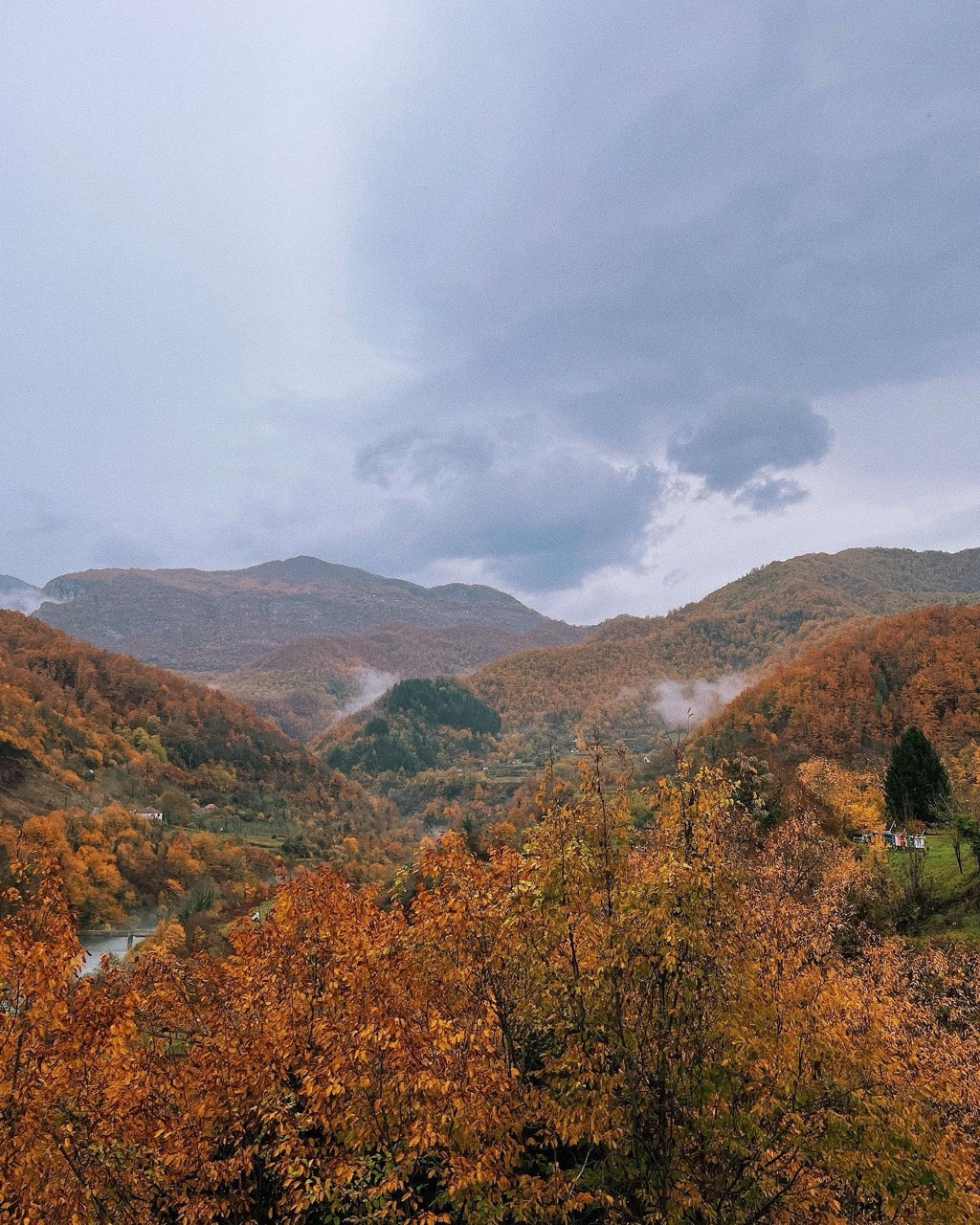 Zlatna jesen u Crnoj Gori: Kolašin, pogled na planine
