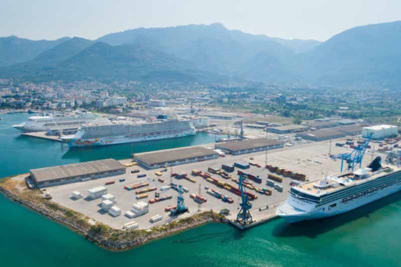 Die Regierung will hundertprozentiger Eigentümer des wichtigsten Seehafens Montenegros werden