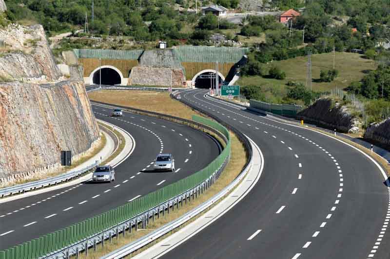 In Montenegro wird der Bau der Autobahn nach Serbien fortgesetzt