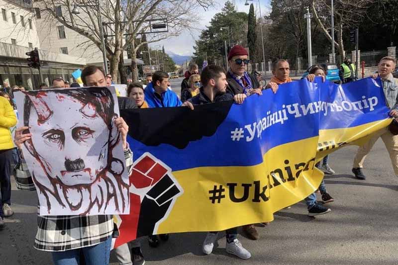 Kundgebung in Podgorica zur Unterstützung der Ukraine