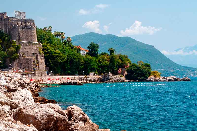 Neue Einreisebestimmungen für Montenegro