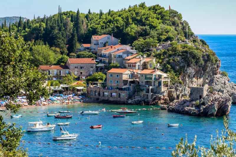 In Montenegro wurden etwa 10.000 PCR-Tests für ausländische Touristen durchgeführt