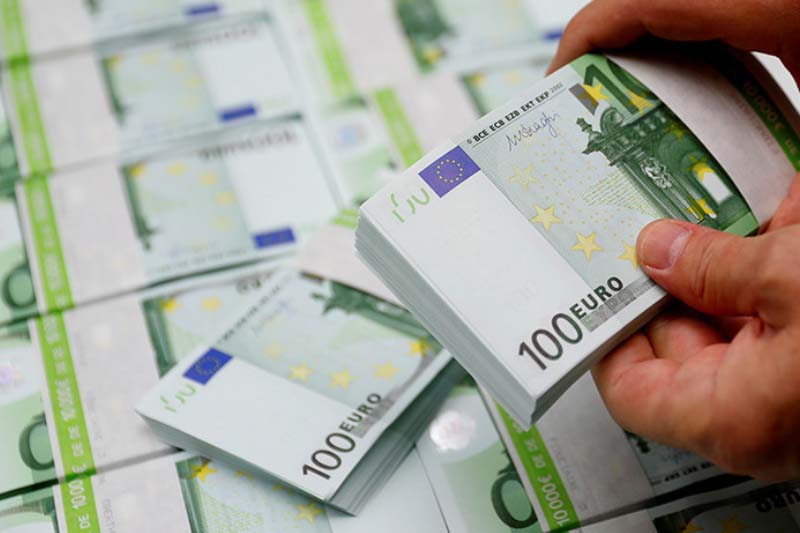 Die Einwohner Montenegros können Geld in Staatsanleihen investieren: Rendite über 3 %