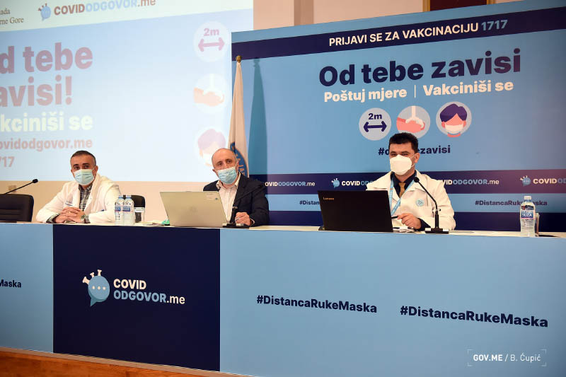 In Montenegro wurde die Pflicht zum Tragen von Schutzmasken im Freien aufgehoben