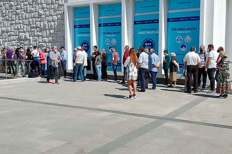 Montenegro hat in Europa den Rekord bei der Zahl der an einem Tag gegen das Coronavirus Geimpften gebrochen