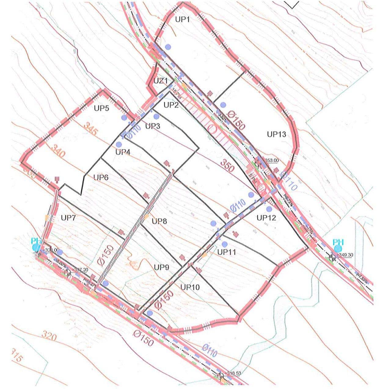 Generalplan des Baugrundstücks in Blizikuće, Montenegro: Flurstücksplan mit Versorgungsleitungen.