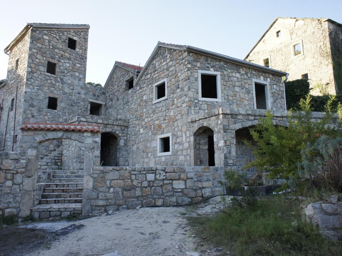 Hauskomplex in Radovići Nr. 2244