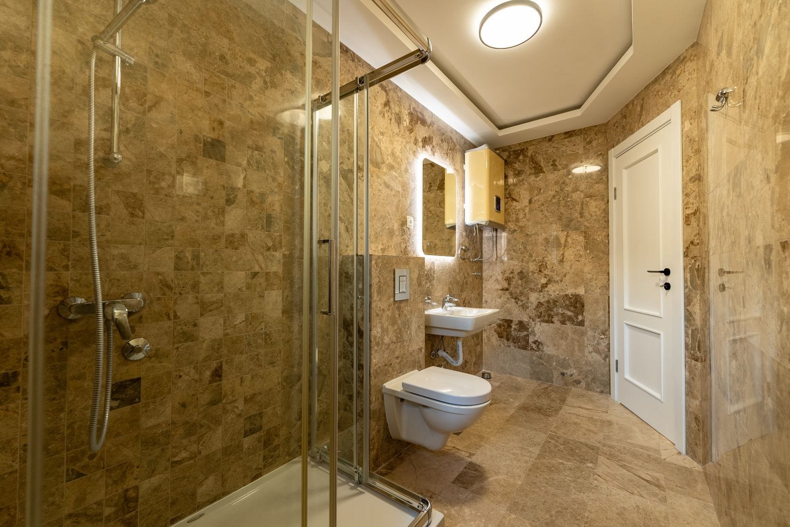 Bathroom — Apartments in Pržno