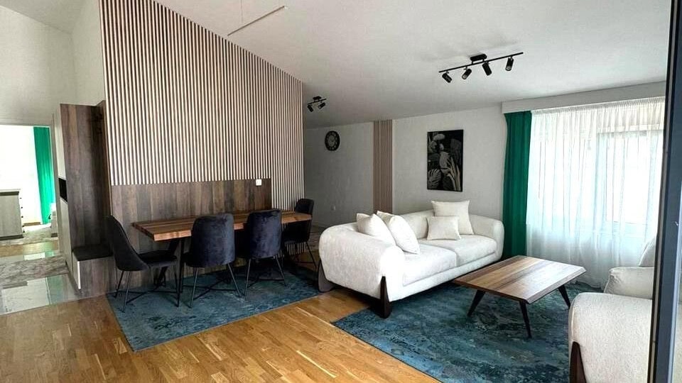Wohnung in Tivat Nr. 2378
