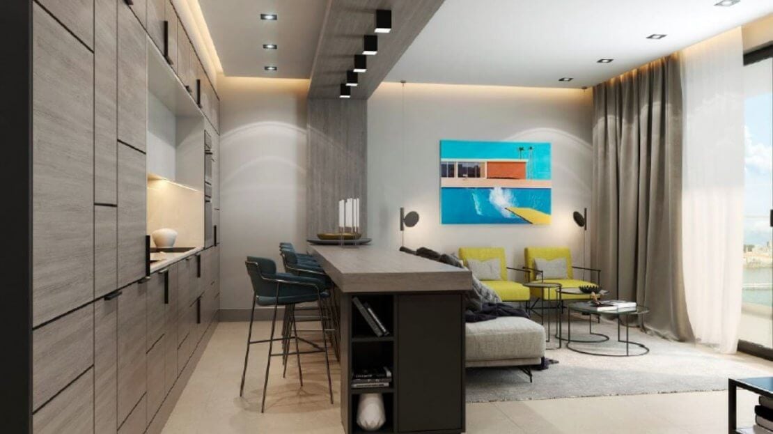 Moderne Wohnküche mit Bartresen und Holzmöbeln in einer Wohnung in Bečići, Montenegro