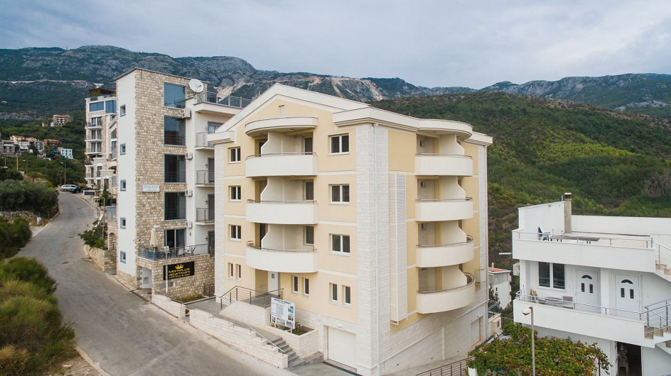 Wohnungen in Bečići Nr. 2075