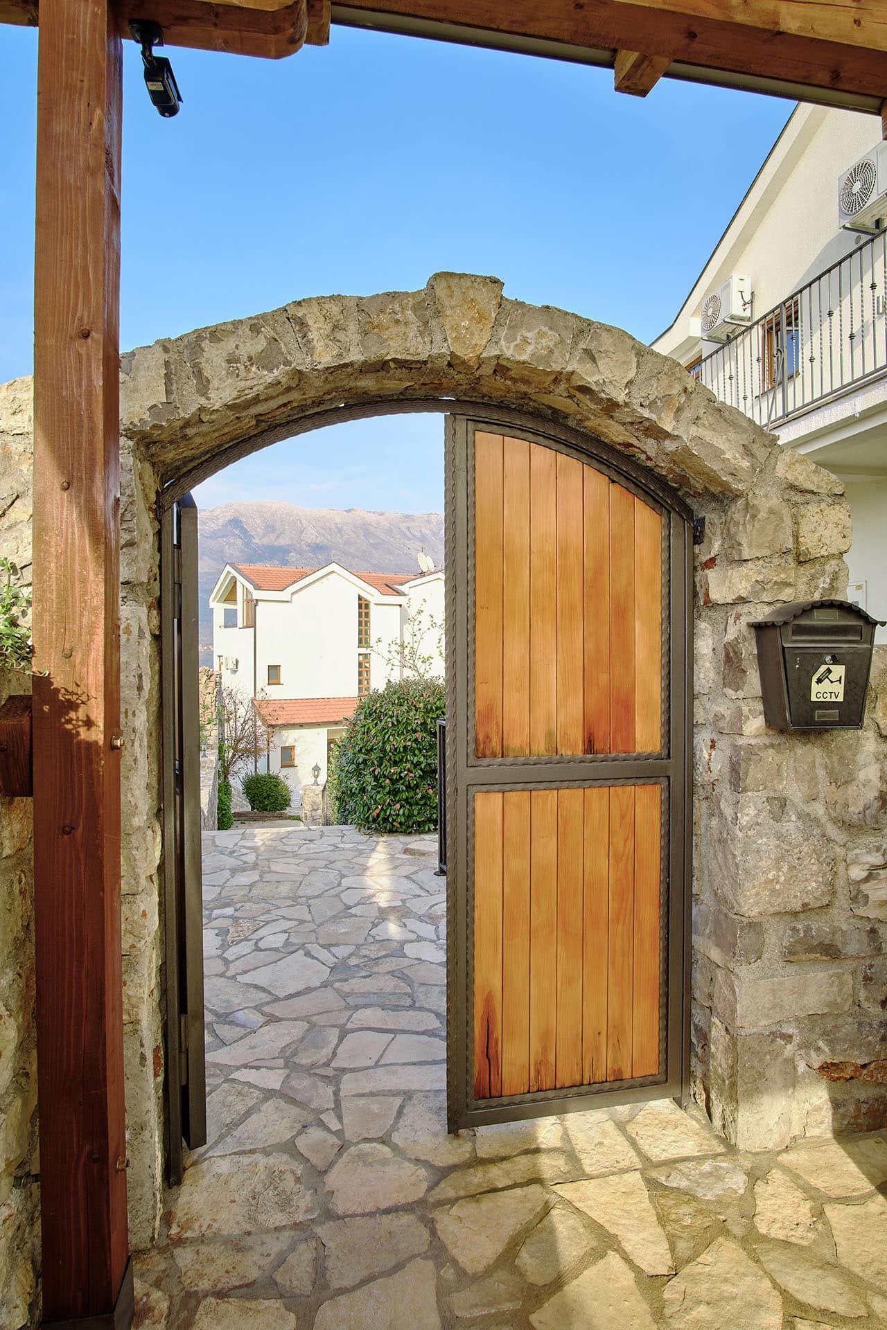 Exterior view — Houses in Bigovo