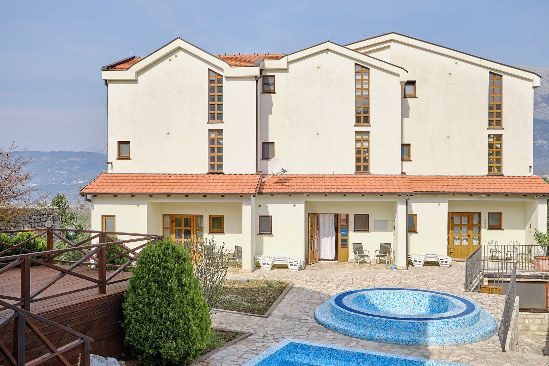 Exterior view — Houses in Bigovo