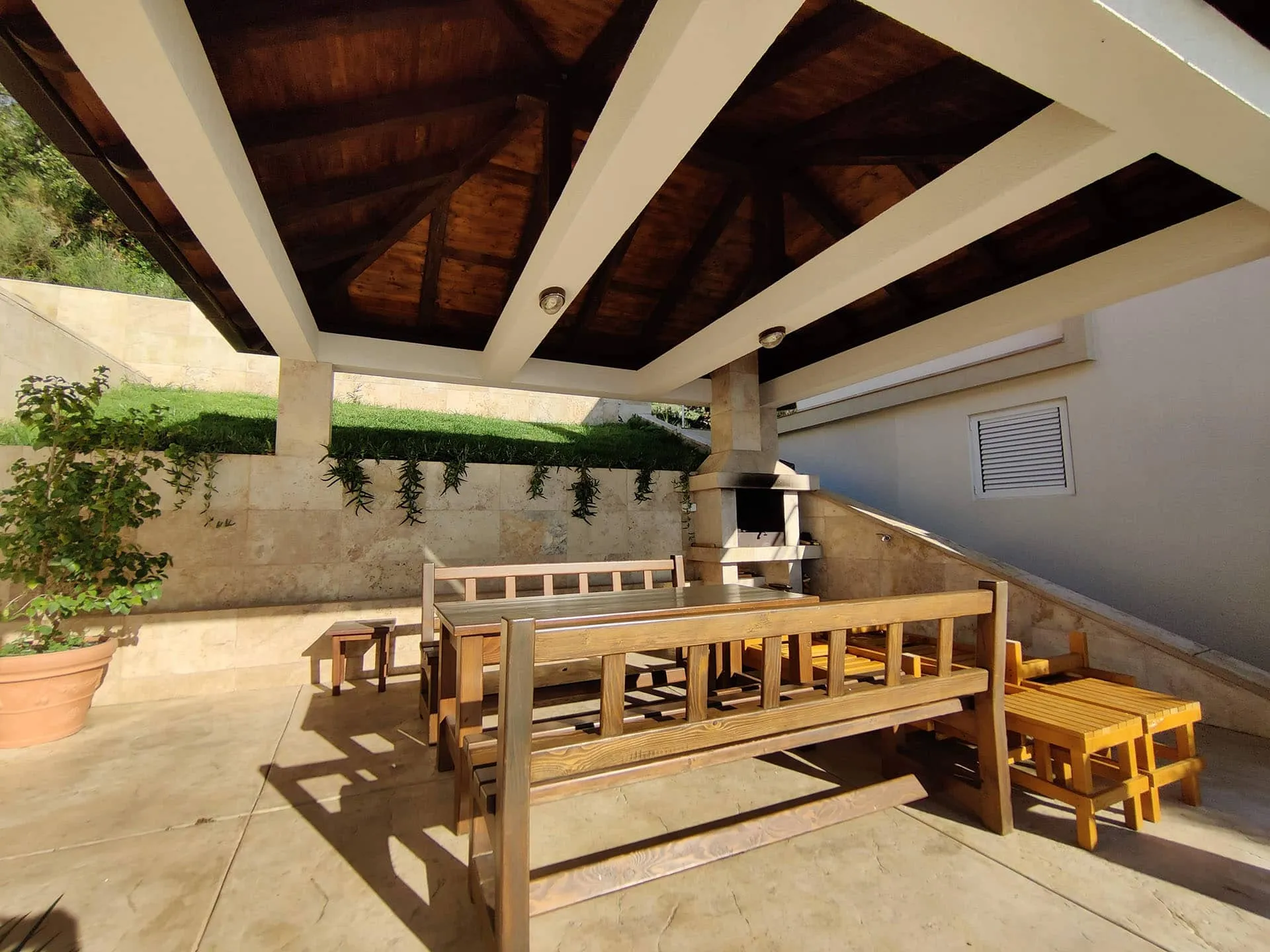 Exclusive Villa in Dobra Voda No. 1810