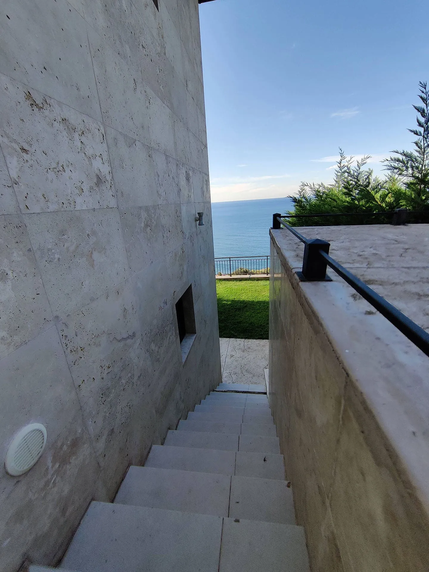 Exclusive Villa in Dobra Voda No. 1810