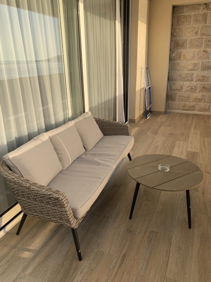 Balkon — Wohnungen in Rafailovici