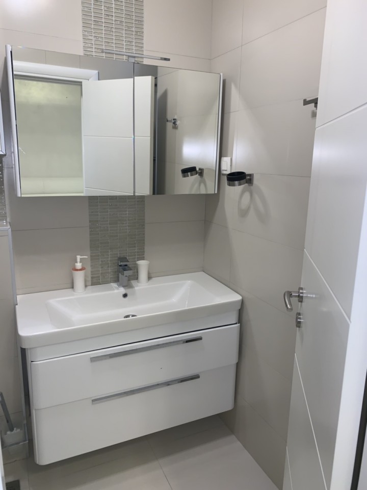 Badezimmer — Wohnungen in Rafailovići