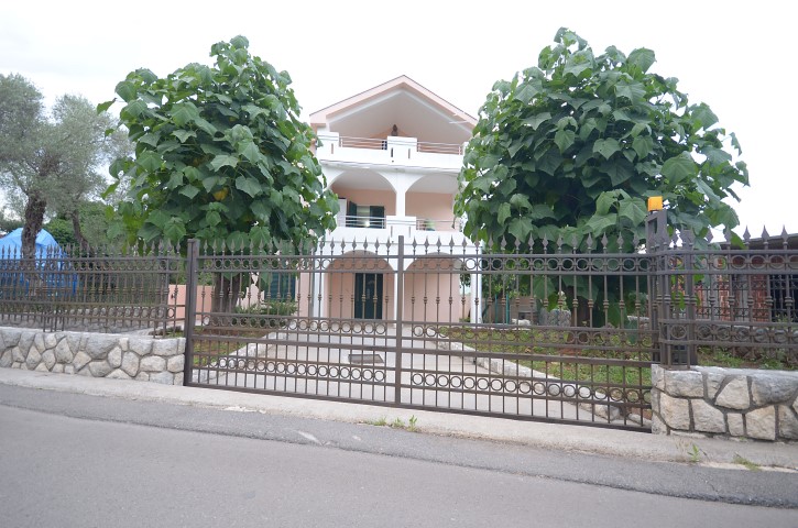 Haus in Krašići Nr. 1502