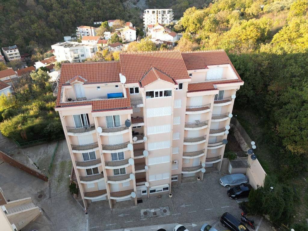 Stan u Bečićima br. 2251