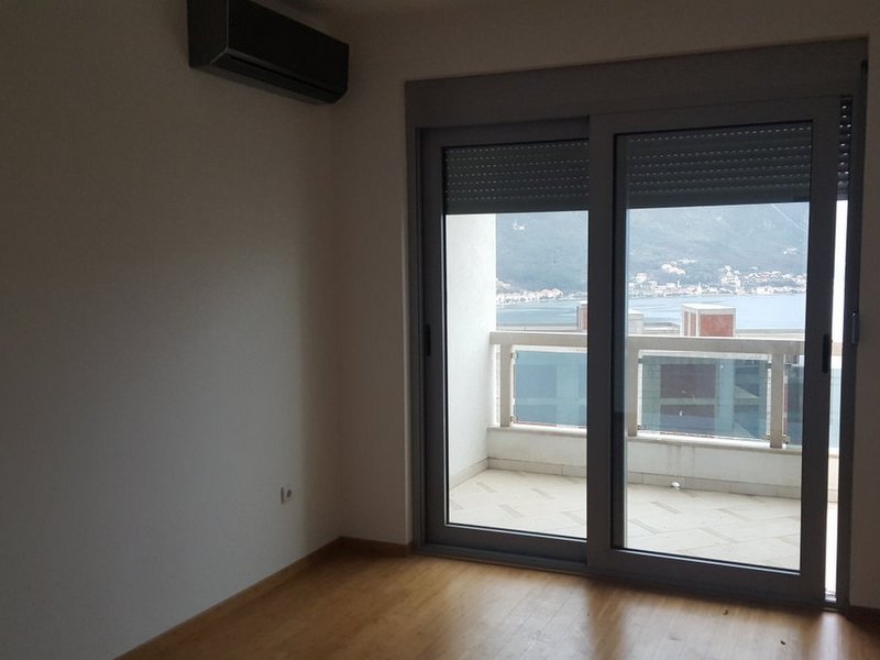 Wohnung in Dobrota Nr. 1381