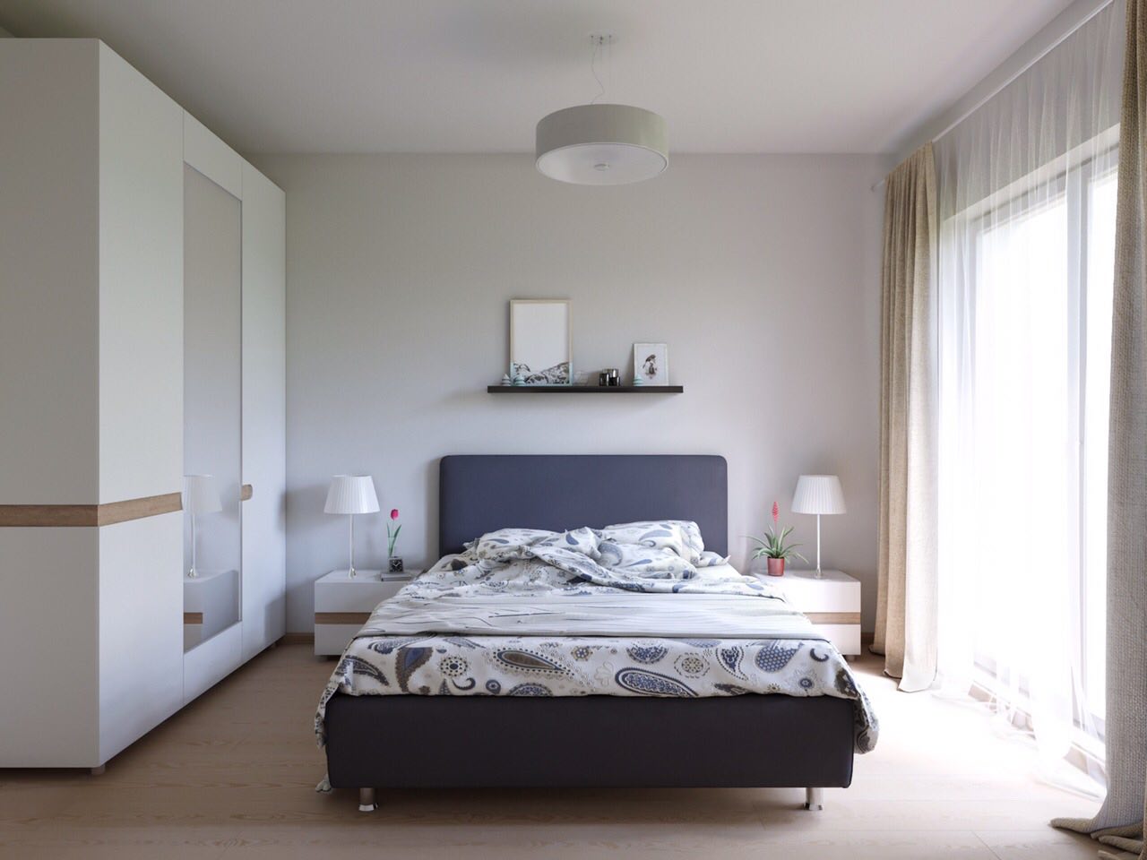 Modernes Schlafzimmer mit Doppelbett, Kleiderschrank und Panoramafenster in einer Wohnung in Tivat, Montenegro.