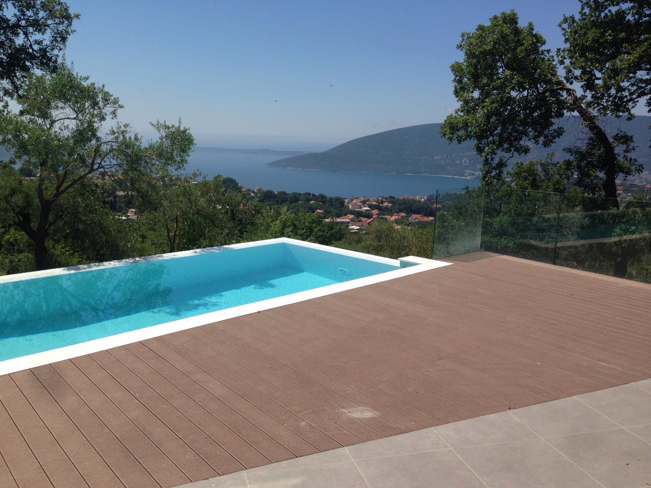 Herceg Novi, Karadağ’daki deniz ve dağ manzaralı teraslı açık yüzme havuzu, villa №1571.