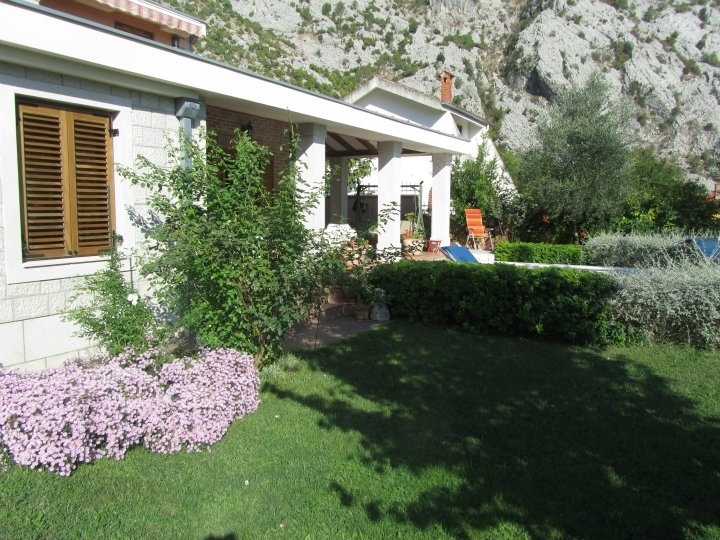 Villa à Orahovac n°1396
