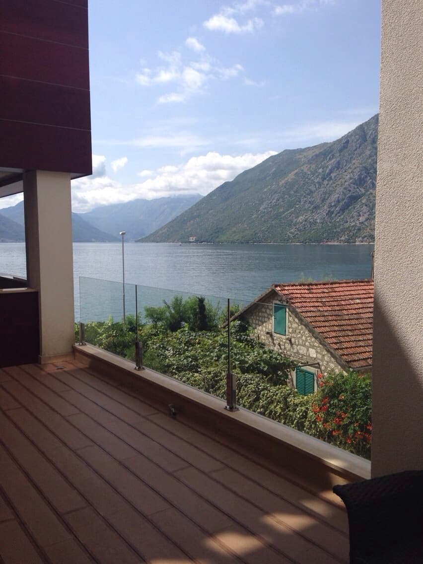 Appartement à Ljuta n°1051