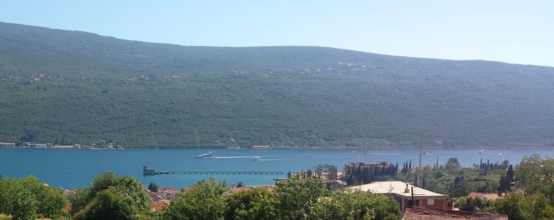 Fotoğraf — Kumbor'daki Villalar