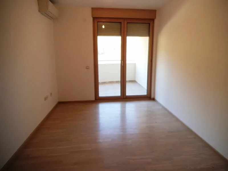 Wohnhaus in Bečići Nr. 906