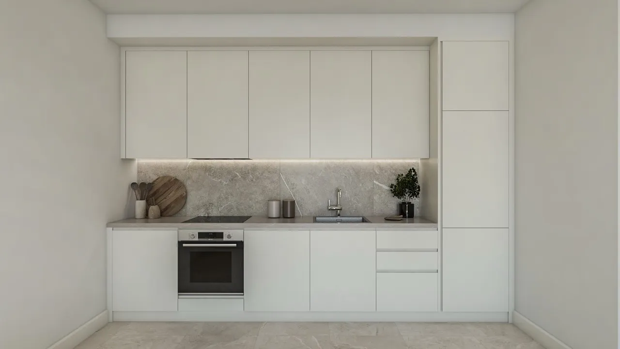 Moderne helle Küche in der Wohnung in Luštica Bay, Radovići, Montenegro: Einbaugeräte und Steinrückwand.