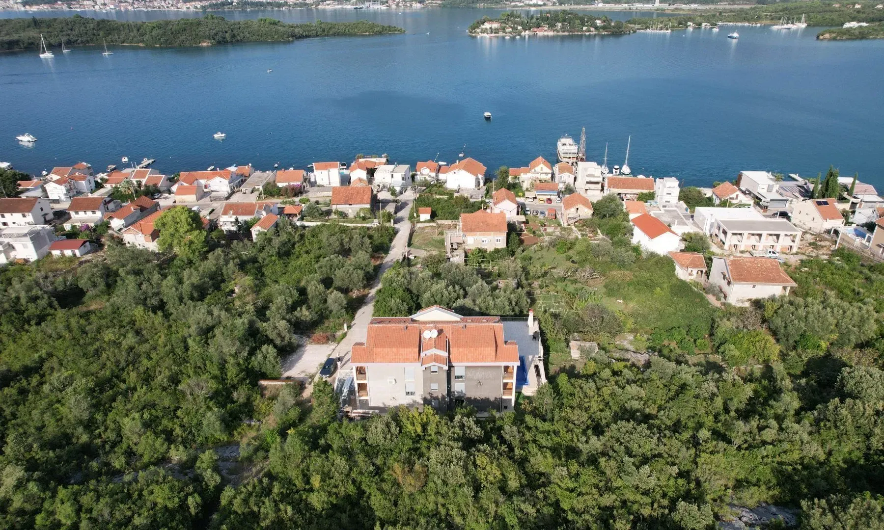 Grundstück in Đuraševići Nr. 2482