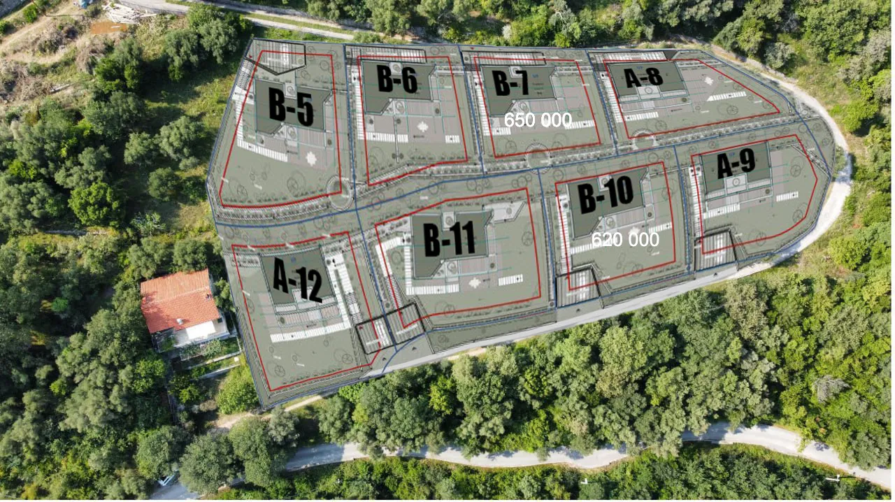 Master plan of the villa complex development in Herceg Novi, Montenegro: top view of plots with building outlines.