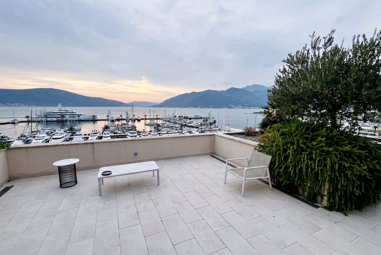 Балкон — Porto Montenegro в Тиват