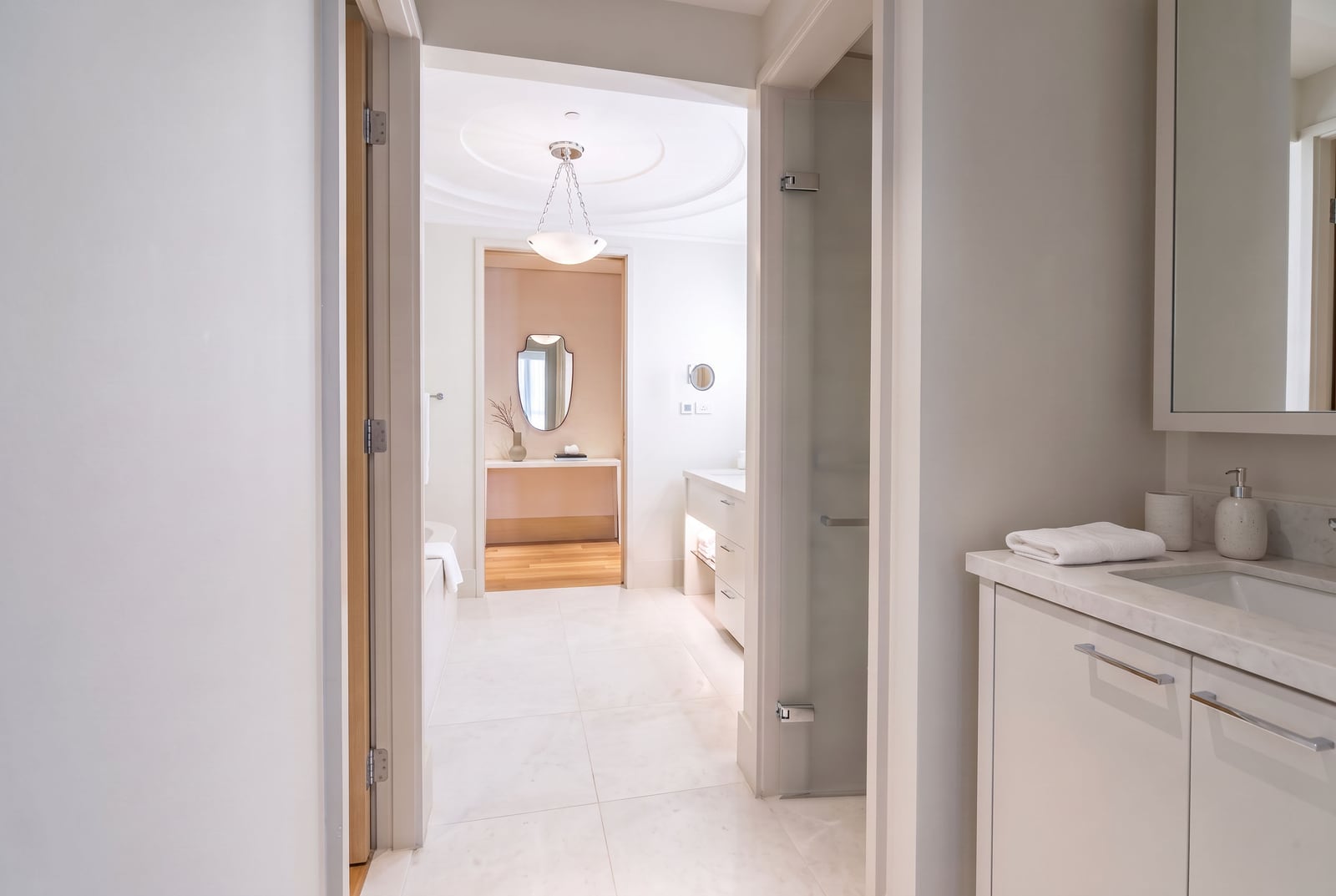 Ванная комната — Porto Montenegro в Тиват