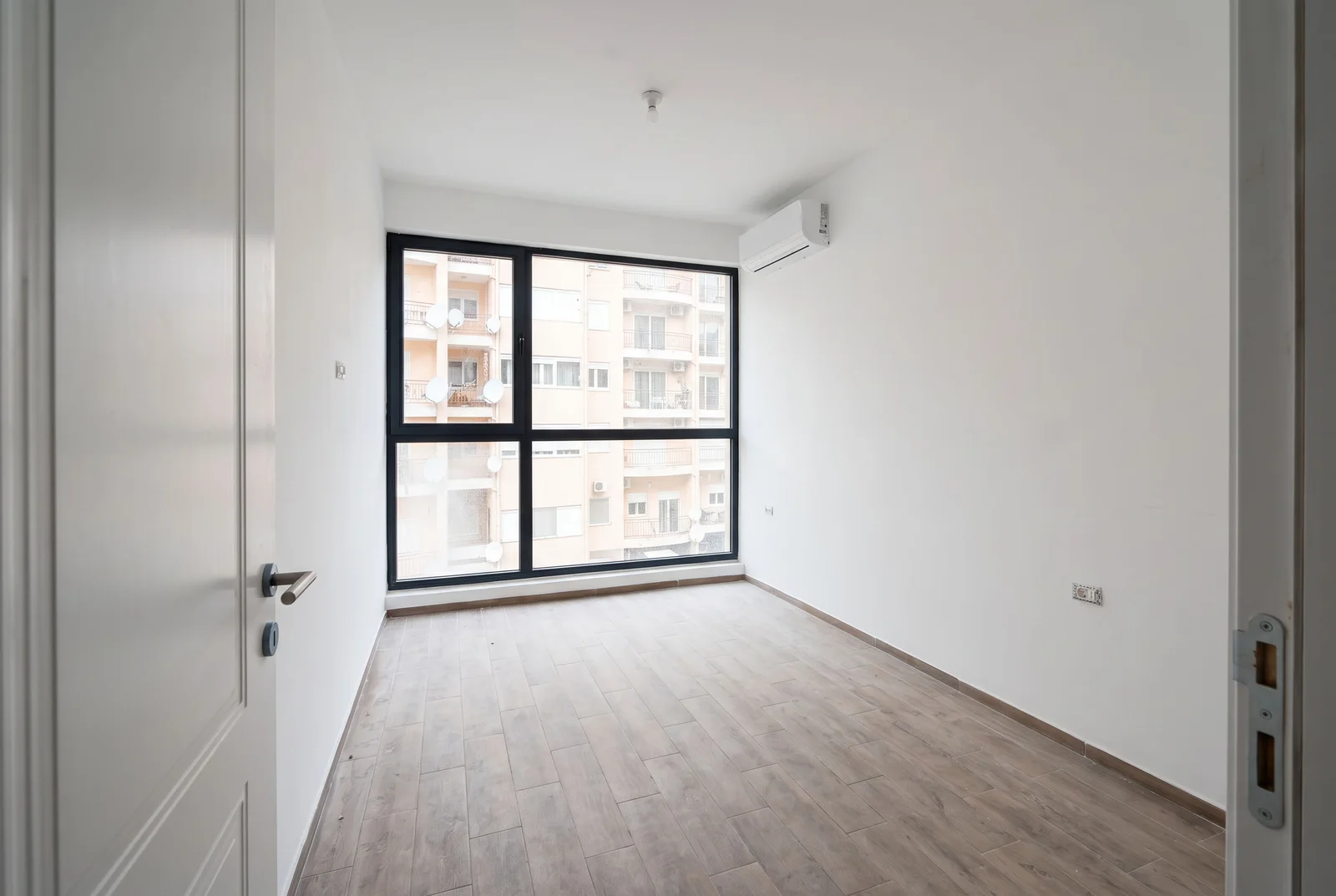 Apartment in Bečići No. 2948